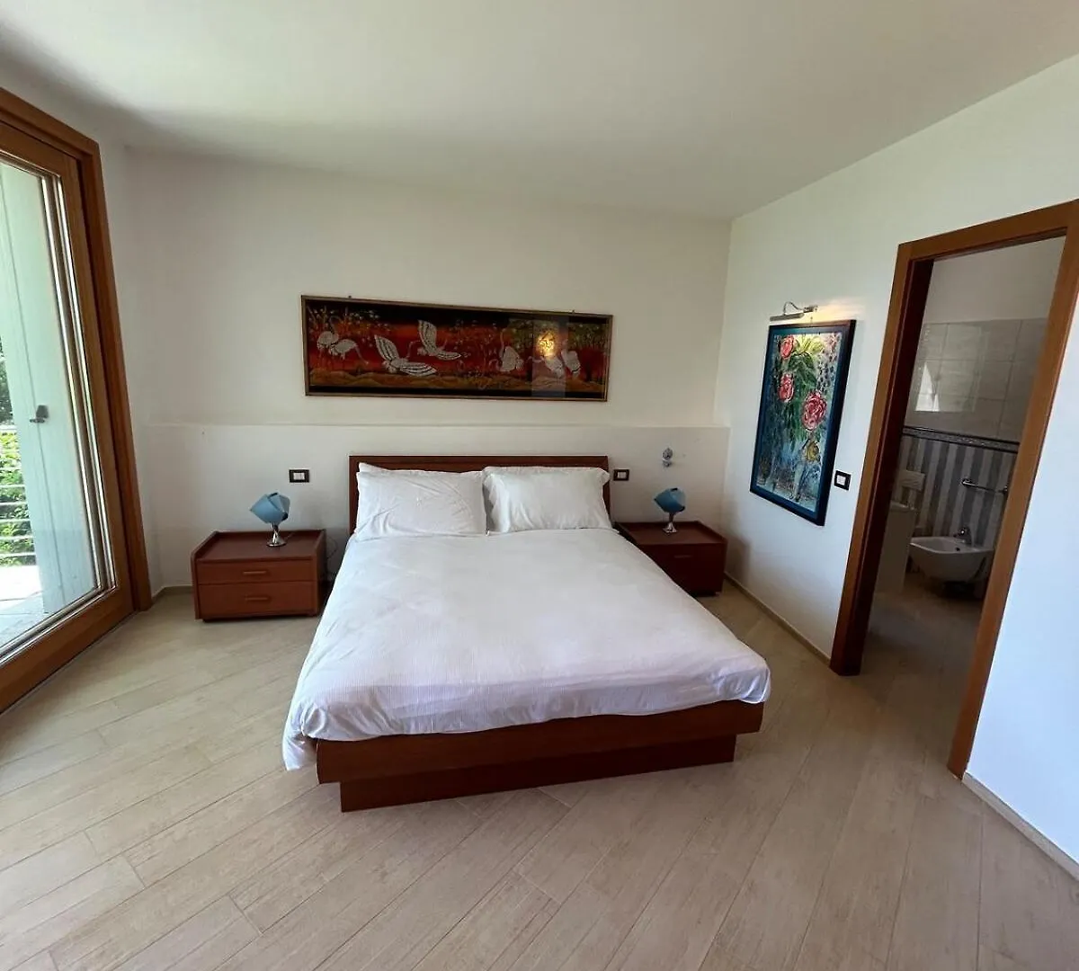 Villa Overlooking Lake Maggiore With 3 Suites Ranco 0*,